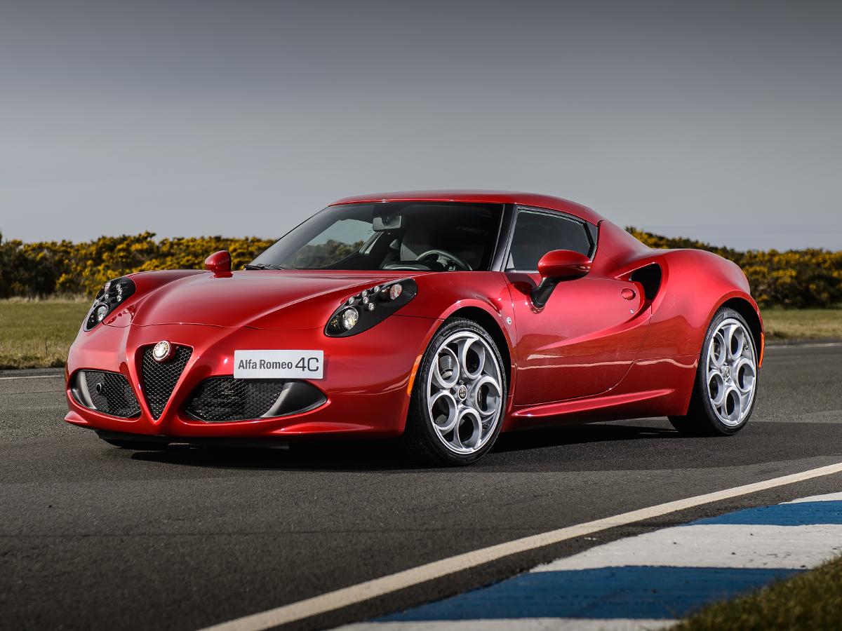 Alfa romeo supercar